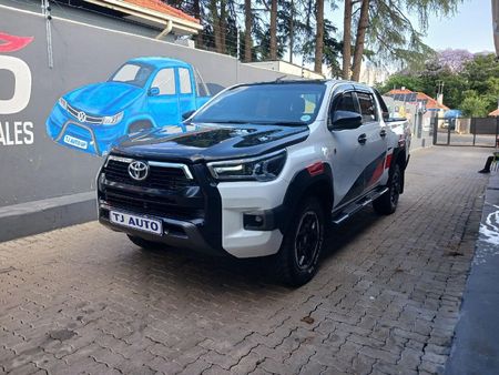 2019-Toyota-Hilux-28-GD-6-GR-S-4x4-Auto-Double-Cab_0