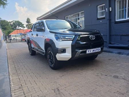 2019-Toyota-Hilux-28-GD-6-GR-S-4x4-Auto-Double-Cab_2