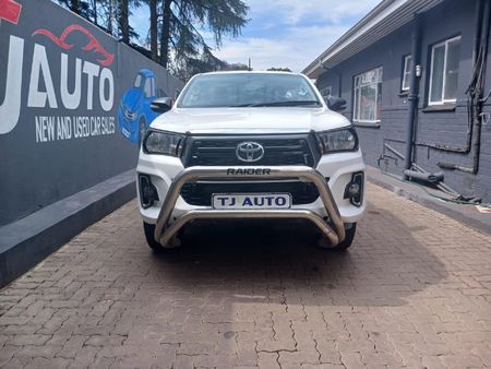 2017-Toyota-Hilux-24-GD-6-SR-4x4-Single-Cab_1