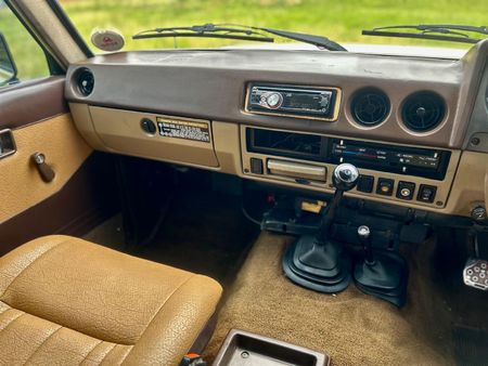 1988-Toyota-Land-Cruiser-FJ60-GLX-Station-Wagon_10
