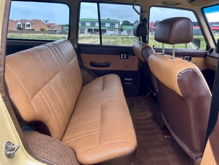 1988-Toyota-Land-Cruiser-FJ60-GLX-Station-Wagon_13