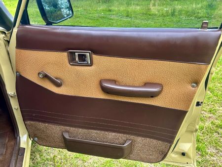 1988-Toyota-Land-Cruiser-FJ60-GLX-Station-Wagon_15