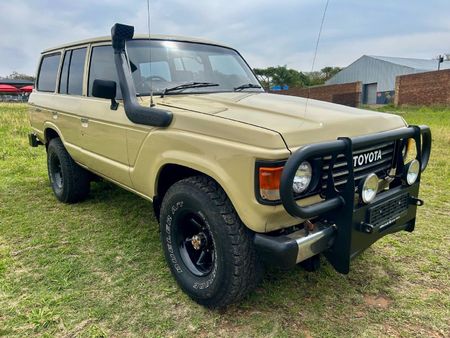 1988-Toyota-Land-Cruiser-FJ60-GLX-Station-Wagon_4