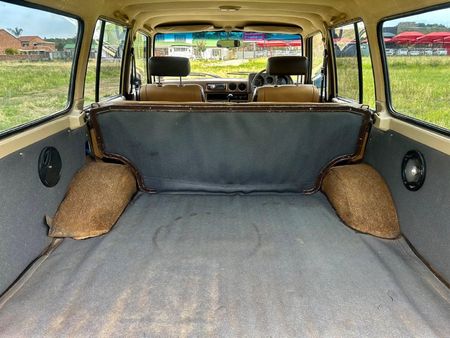 1988-Toyota-Land-Cruiser-FJ60-GLX-Station-Wagon_7