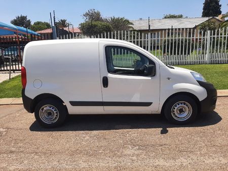 2020-Fiat-Fiorino-14-Panel-Van_0