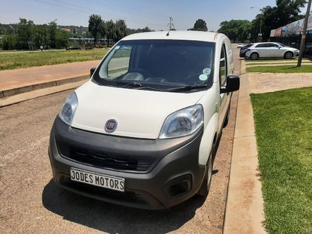 2020-Fiat-Fiorino-14-Panel-Van_6