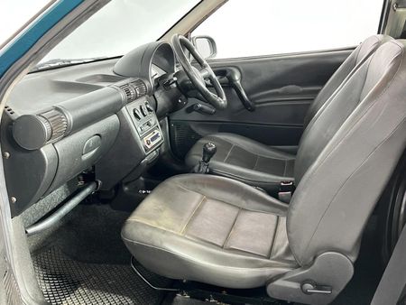 2003-Opel-Corsa-Utility-14i_6