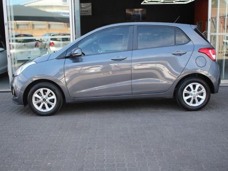 2016-Hyundai-Grand-i10-Hyundai-Grand-i10-125-Fluid_9