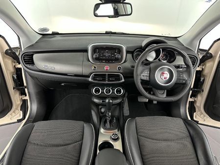 2015-Fiat-500X-14T-Cross-Auto_11