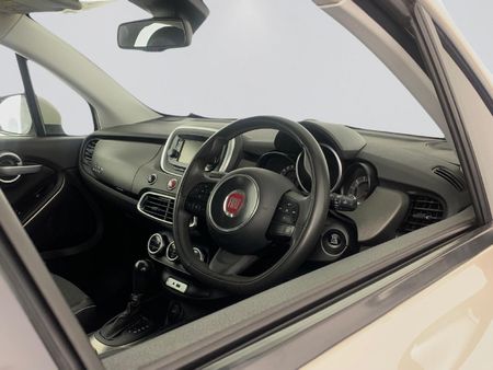 2015-Fiat-500X-14T-Cross-Auto_23