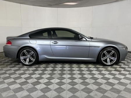2006-BMW-M6-Coupe_11