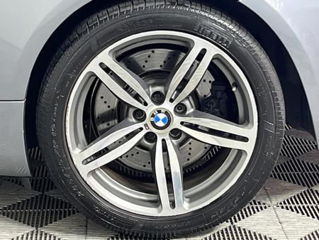 2006-BMW-M6-Coupe_4