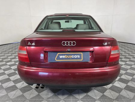 1998-Audi-A4-18-T_16