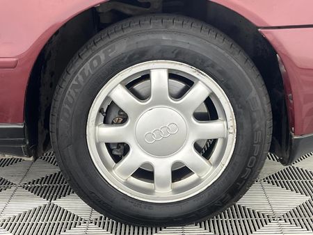 1998-Audi-A4-18-T_5