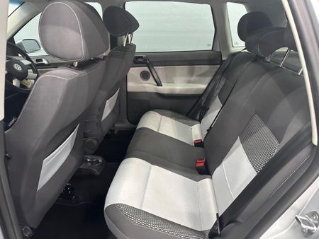2009-Volkswagen-Polo-Cross-19-TDI_10