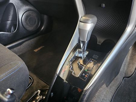 2018-Toyota-Yaris-15-XS-Auto-5-dr_10