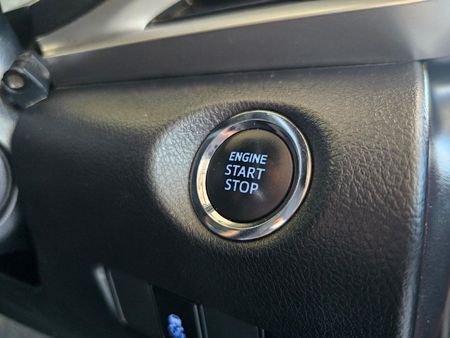 2018-Toyota-Yaris-15-XS-Auto-5-dr_12