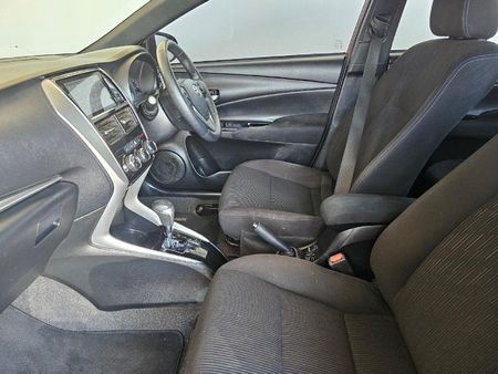2018-Toyota-Yaris-15-XS-Auto-5-dr_17