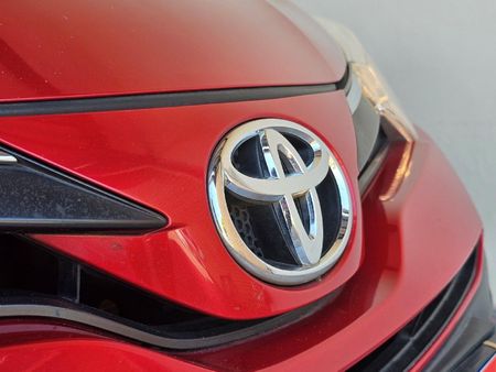 2018-Toyota-Yaris-15-XS-Auto-5-dr_6
