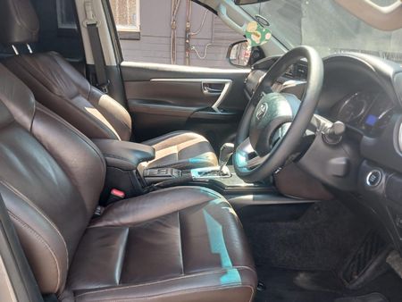 2019-Toyota-Fortuner-24-GD-6-Raised-Body-Auto_4