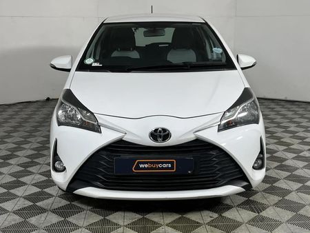 2017-Toyota-Yaris-10-5-dr_13