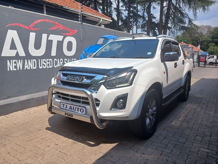 2017-Isuzu-KB-300-D-Teq-LX-Auto-Double-Cab_0