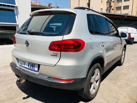 2014-Volkswagen-Tiguan-20-TDI-Bluemotion-Trend-Fun_3
