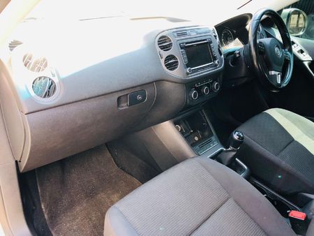 2014-Volkswagen-Tiguan-20-TDI-Bluemotion-Trend-Fun_7