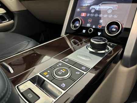 2018-Land-Rover-Range-Rover-50-V8-SC-Vogue-SE_11