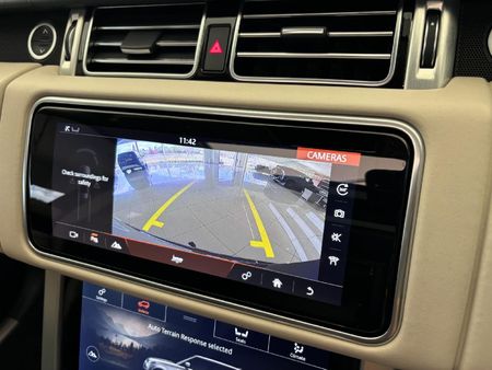 2018-Land-Rover-Range-Rover-50-V8-SC-Vogue-SE_19