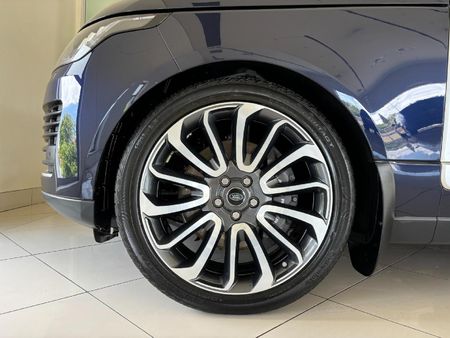 2018-Land-Rover-Range-Rover-50-V8-SC-Vogue-SE_8