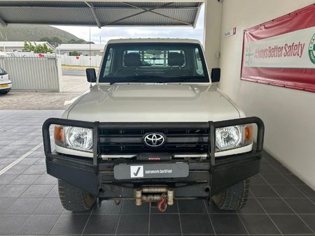 2011-Toyota-Land-Cruiser-79-42-D-Single-Cab_1