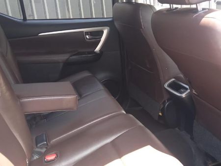 2016-Toyota-Fortuner-28-GD-6-4x4-Auto_18