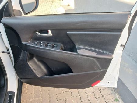 2015-Kia-Sportage-20-CRDi-Auto_10