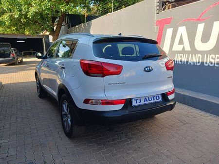 2015-Kia-Sportage-20-CRDi-Auto_4
