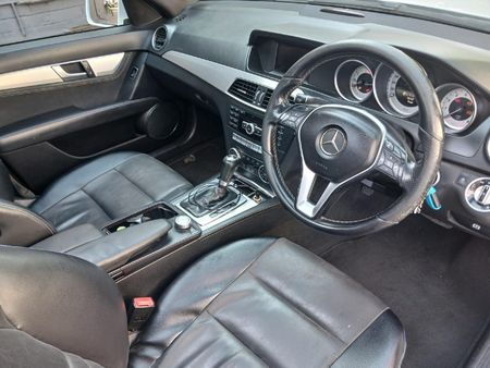2014-Mercedes-Benz-C-Class-C-200-Auto_10