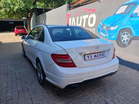 2014-Mercedes-Benz-C-Class-C-200-Auto_11