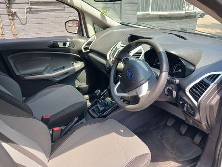 2016-Ford-EcoSport-15-TDCi-Titanium_10