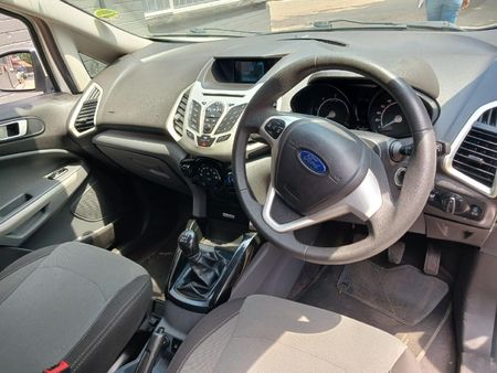 2016-Ford-EcoSport-15-TDCi-Titanium_11