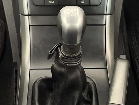 2018-Mahindra-XUV-500-22D-mHawk-7-seat-W8_5
