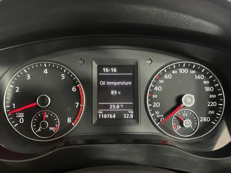 2011-Volkswagen-Jetta-VI-14-TSI-Comfortline_2