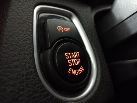 2018-BMW-3-Series-320i-Auto_10