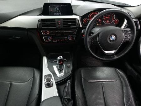 2018-BMW-3-Series-320i-Auto_6