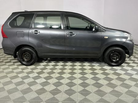 2020-Toyota-Avanza-15-SX_14