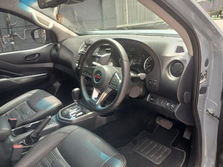 2022-Nissan-Navara-25-DDTi-LE-Auto-Double-Cab_7