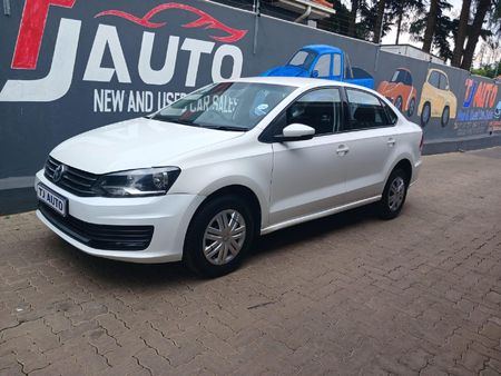 2018-Volkswagen-Polo-GP-16-Trendline_0