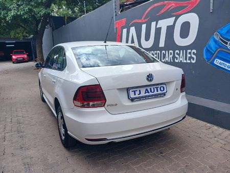 2018-Volkswagen-Polo-GP-16-Trendline_6