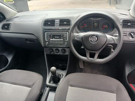 2018-Volkswagen-Polo-GP-16-Trendline_8