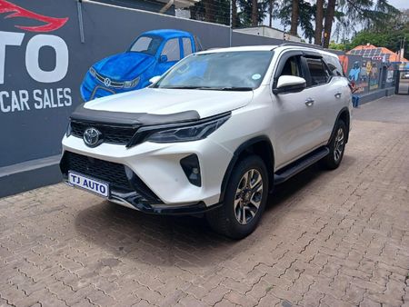 2023-Toyota-Fortuner-24-GD-6-Raised-Body_0