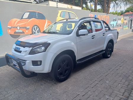 2013-Isuzu-KB-250-Double-Cab-LE_0